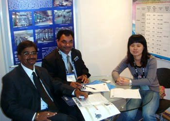 浙江雙金機械集團與印度客戶洽談