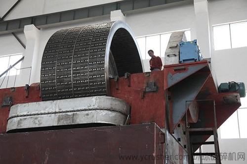 SLon-4000型立環脈動高梯度磁選機