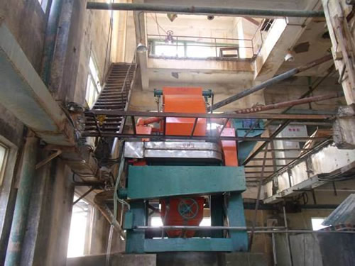 江蘇華爾潤(rùn)集團(tuán)SLon-2000立環(huán)脈動(dòng)高梯度磁選機(jī)