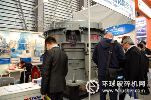 上海邁勛展示的ＳＣ系列液壓圓錐破碎機(jī)