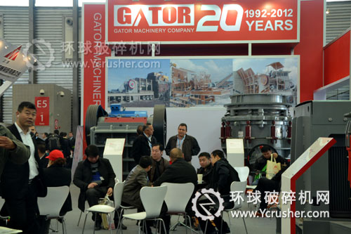 上海蓋爾特機(jī)械在寶馬展上展出的顎式破碎機(jī)、液壓圓錐式破碎機(jī)設(shè)備