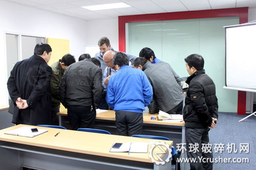 南非IMS公司Mr.walters專家組到上海山美礦機開展交流