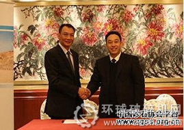文揚之總經(jīng)理與河南和勝工程機械有限公司總經(jīng)理劉建偉