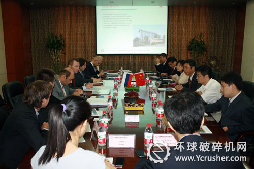 合肥院周云峰院長與歐洲水泥集團M.A. Skorokhod總裁會晤