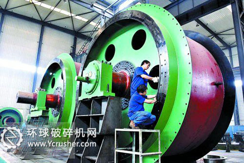 中實(shí)洛陽重型機(jī)械公司35天完成一臺(tái)提升機(jī)生產(chǎn)