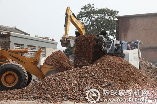 商丘引進(jìn)德國粉碎機(jī) 