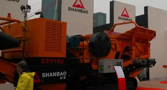 CT710J履帶式移動(dòng)破碎站