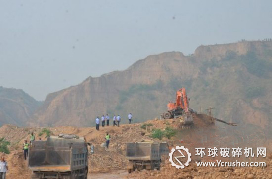 　利用巡查管理空檔集中偷采砂石