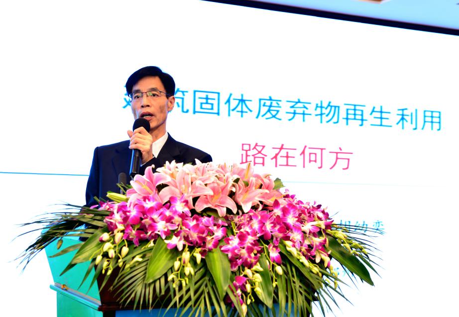 中國砂石協(xié)會(huì)會(huì)長胡幼奕