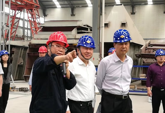 河南省人大常委會(huì)副主任徐濟(jì)超一行蒞臨鄭州鼎盛考察指導(dǎo)