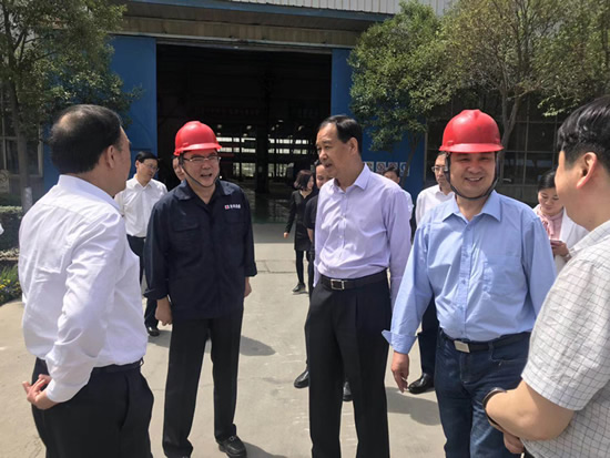 河南省人大常委會(huì)副主任徐濟(jì)超一行蒞臨鄭州鼎盛考察指導(dǎo)