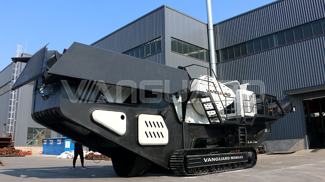 履帶式移動(dòng)破碎站